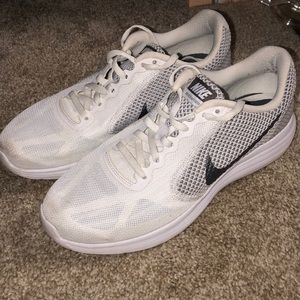 Nike Tennis Shoes